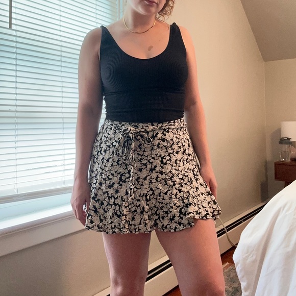 Abercrombie and fitch skirt like new! - Picture 1 of 5